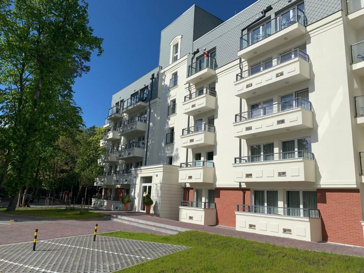Clif Apartment